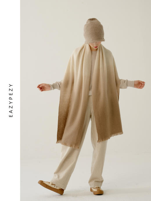 EAZYPEZY 2023AW 米驼渐变羊绒披肩 商品图3