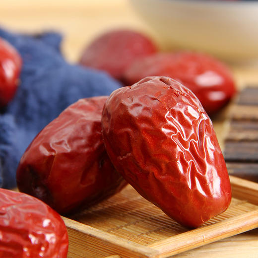 【自营】天山公主新疆特产皮薄肉厚个大饱满营养健康骏枣500g 商品图2