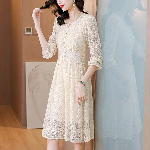 法式气质，秋季新款简约时尚洋气优雅V领纯色蕾丝连衣裙AHM-bynz5805 商品图2