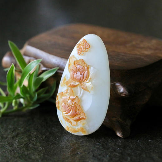 和田玉（白玉 ）子料玉牌挂件--花好月圆27.91g 商品图0