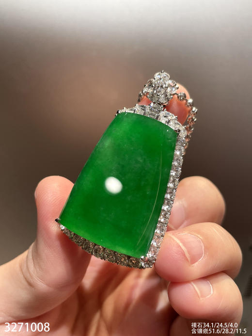 老坑艳绿无事牌吊坠【3271008】具体价格微信咨询 商品图1