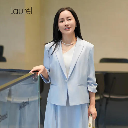 Laurel劳芮23秋浅蓝色一粒扣西装LWL345T11200 商品图0