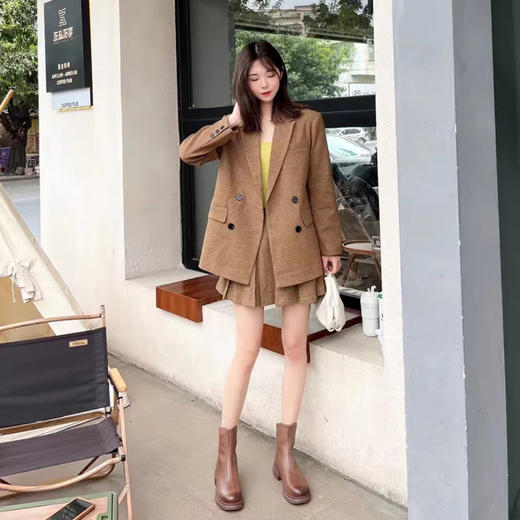 拉夏贝尔旗下品牌 拉夏城市Laxia City 牛皮瘦瘦靴 纯色款 商品图4