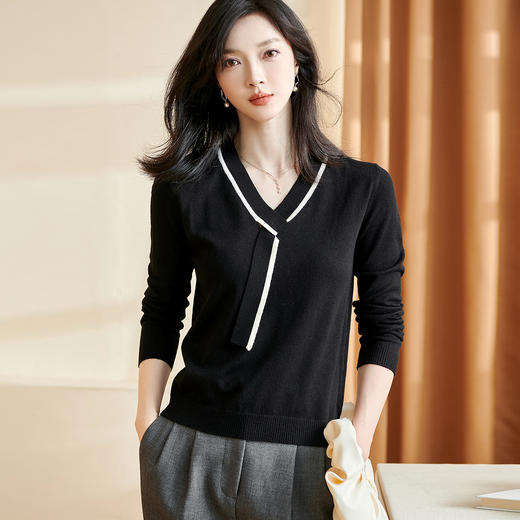 慵懒撞色针织衫 V领+飘带显脸小/显比例 米思阳2026春季新款简约设计感针织衫撞色v领长袖修身上衣女2773 商品图0