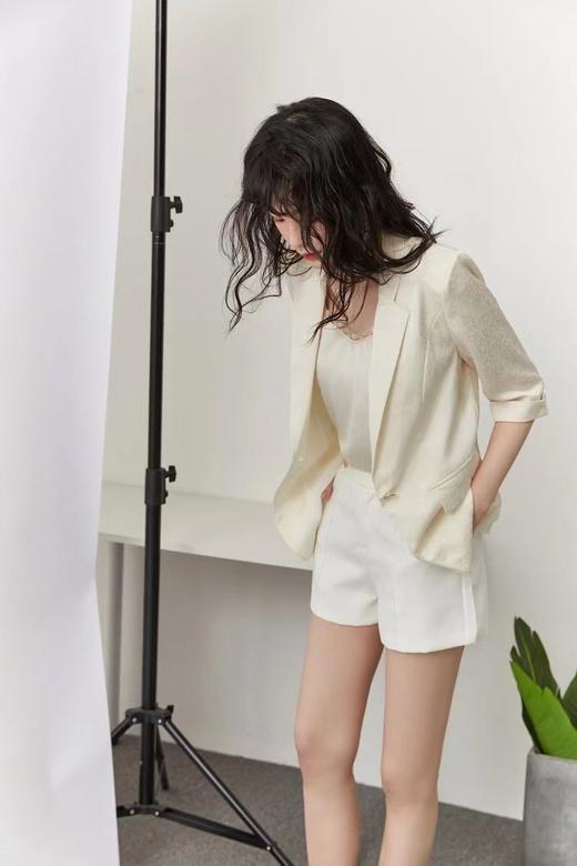 C6189       时尚气质印花休闲百搭西装外套 商品图2