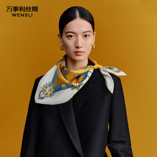 万事利“瑰丽华彩”63厘米双面印花中方巾 商品图1