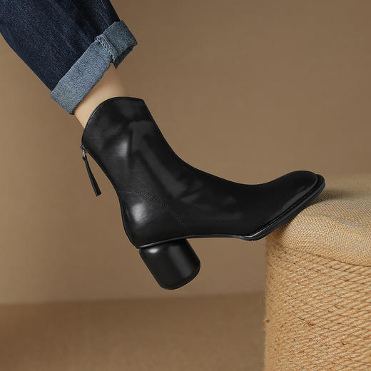 棕色小短靴，女款春秋新款娃娃头粗跟法式瘦瘦裸靴黑色马丁靴BXJ-952-8 商品图1