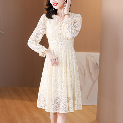 法式气质，秋季新款简约时尚洋气优雅V领纯色蕾丝连衣裙AHM-bynz5805 商品图1