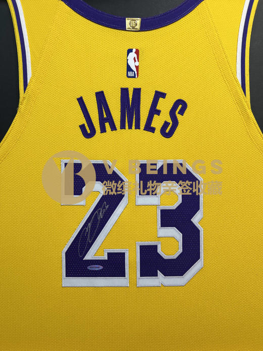 收藏系列 詹姆斯 湖人队23号黄色 亲笔签名球衣 商品图2