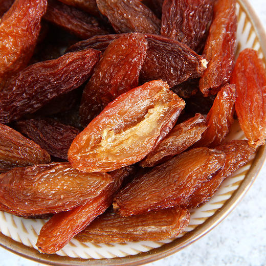 【自营】天山公主 新疆特产吐鲁番大颗粒软糯香甜红香妃葡萄干500g 商品图6