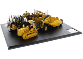 卡特621K铲运车 & CAT No.70铲运车 （D7履带式推土机）