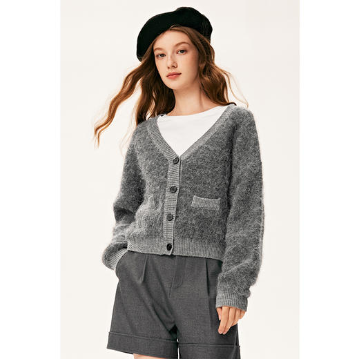 【严选】诗凡黎冬基础百搭v领小廓形开衫7E9133131 商品图1