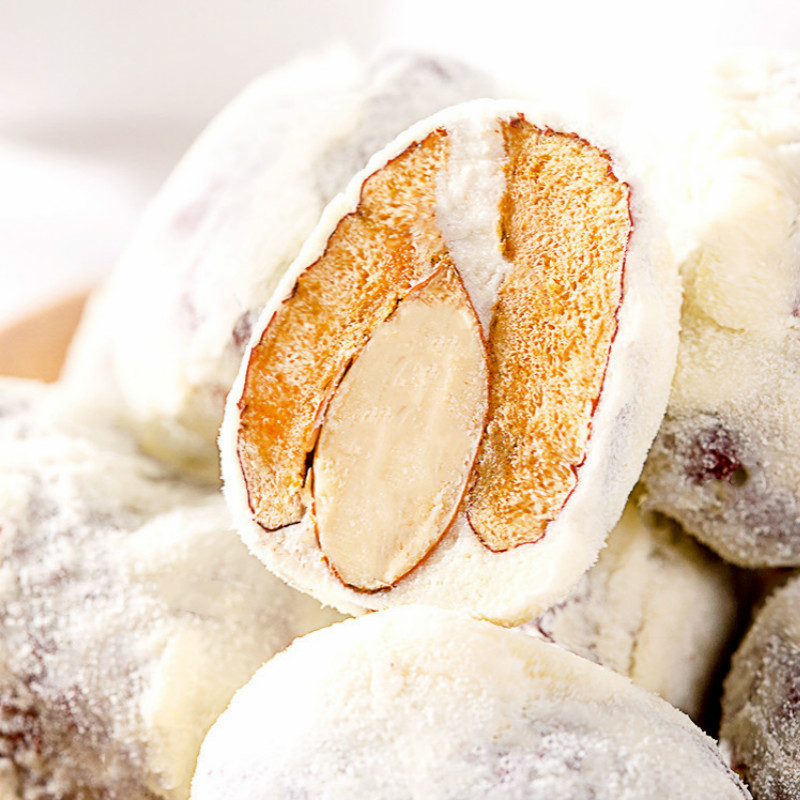 平价优选：新疆河北发货腰果奶枣+巴旦木奶枣， 半斤*2