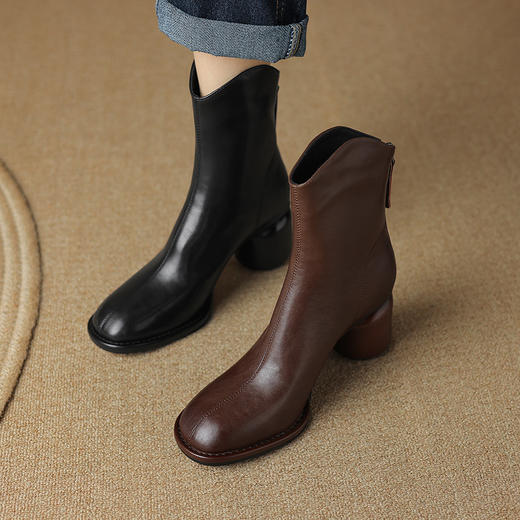 棕色小短靴，女款春秋新款娃娃头粗跟法式瘦瘦裸靴黑色马丁靴BXJ-952-8 商品图0