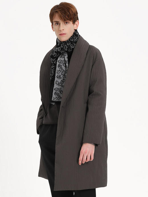 callisto咖色白鹅绒微阔版型被子款羽绒服 FSFED015Y BR 商品图1