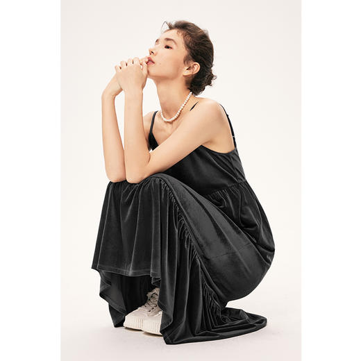 【严选】诗凡黎秋v领设计连衣裙SE9190721 商品图3