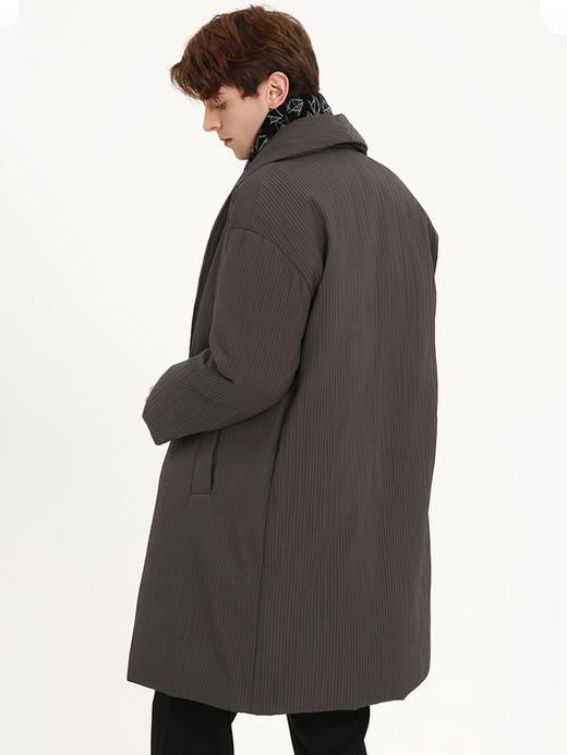 callisto咖色白鹅绒微阔版型被子款羽绒服 FSFED015Y BR 商品图2