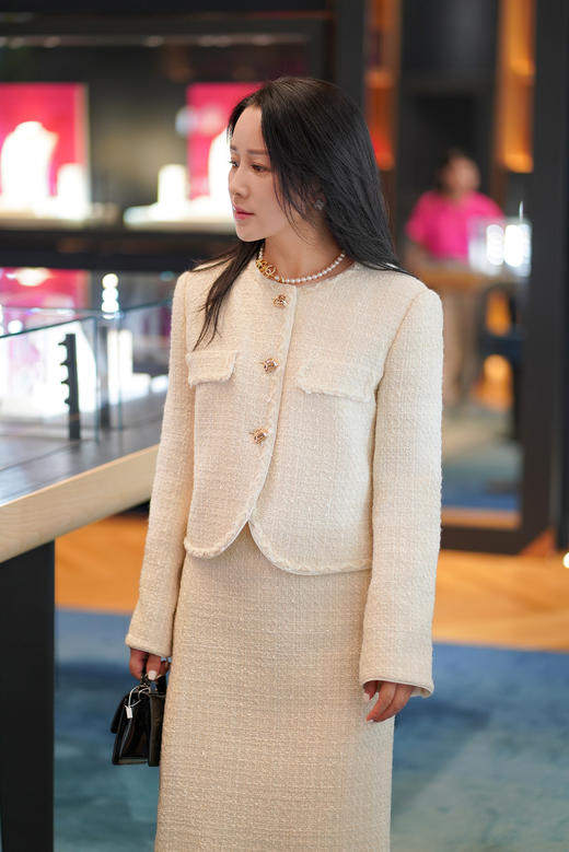 Laurel劳芮23秋冬粗花呢小香外套 LWL343T05300 商品图6