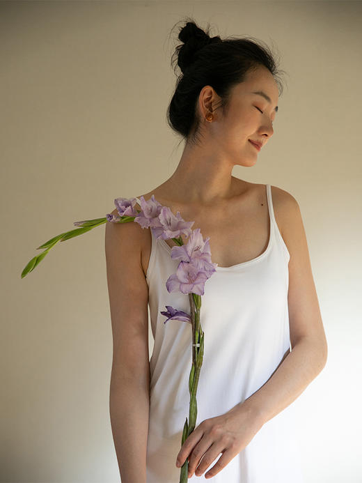 牧衣游 净色打底吊带裙------ 和风【不支持会员折】 商品图0