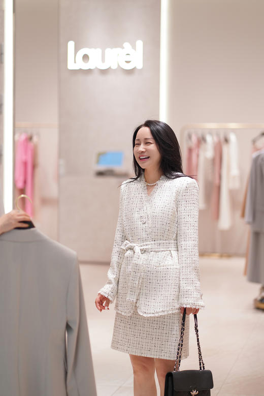 Laurel劳芮23秋冬 格纹结子纱A摆短裙 LWL343Q06200 商品图2