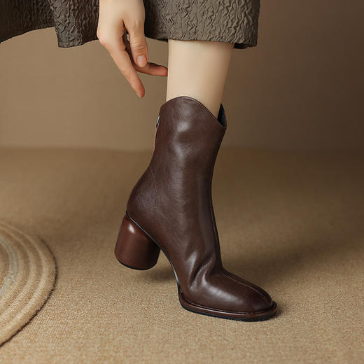 棕色小短靴，女款春秋新款娃娃头粗跟法式瘦瘦裸靴黑色马丁靴BXJ-952-8 商品图8