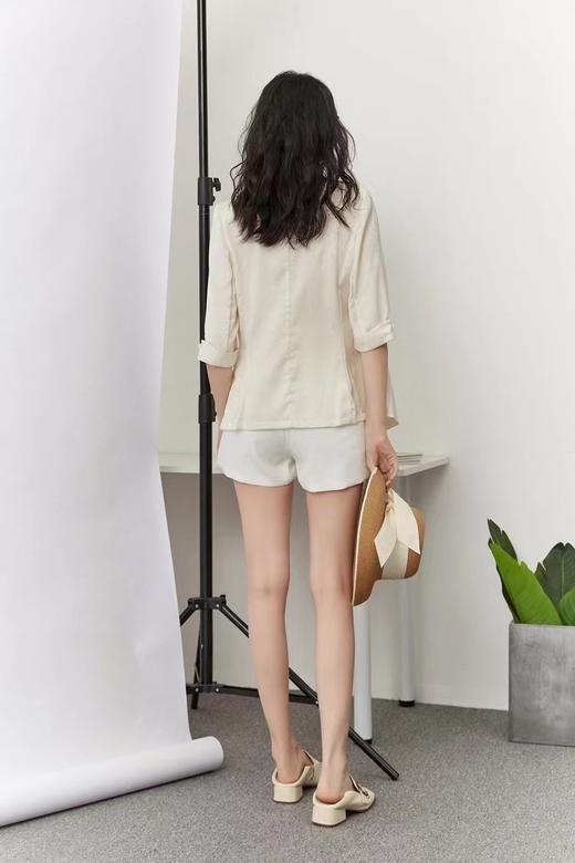 C6189       时尚气质印花休闲百搭西装外套 商品图3