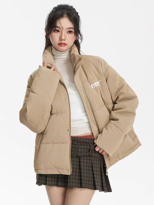 NTOT/NOTMF22329/绸缎光感麂皮印绣花棉服 商品图3