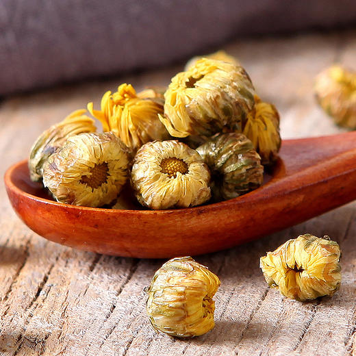 【买一送一 中秋好礼！】杯口留香，细品胎菊。每罐40g，满满的菊花之味。清新淡雅，口感鲜美，香气扑鼻。每天喝上一杯，让你清爽舒适，健康美丽！ 商品图2