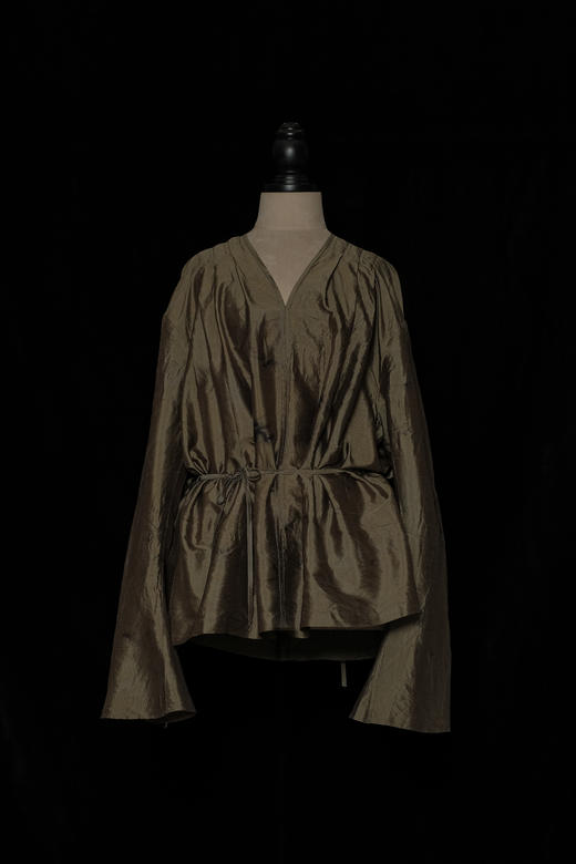 Mutedance  橄榄偏光v领系带真丝上衣 商品图6