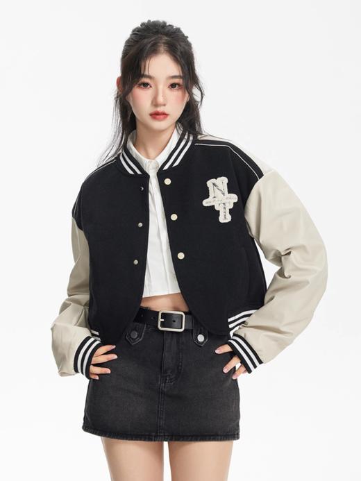 NTOT/NOTWT22182/弧形下摆撞色拼接短款棒球服 商品图4