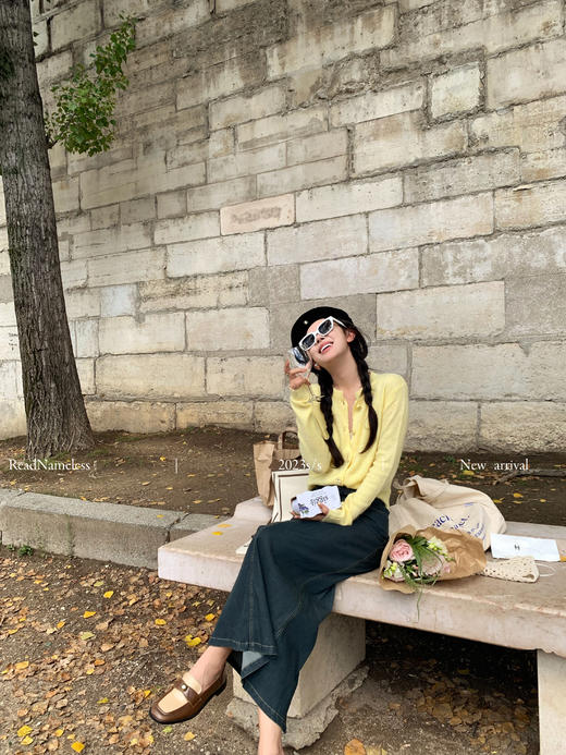 Read Nameless /樱桃扣子黄毛衣+塞纳河天丝牛仔裙 商品图2