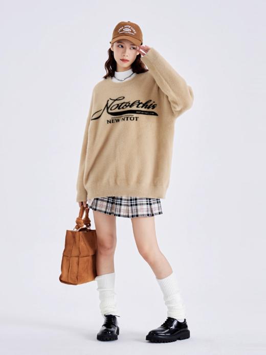 NTOT/NOTMY22233/绒感花体刺绣套头毛衣 商品图3