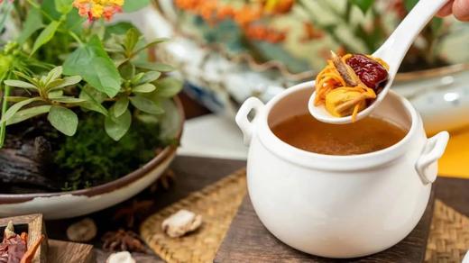 【峨眉山·乐领拈花溪】358元享住宿套餐，588元享住宿+溪岸汤锅套餐，自在雅居、两大一小自助早餐... 商品图6