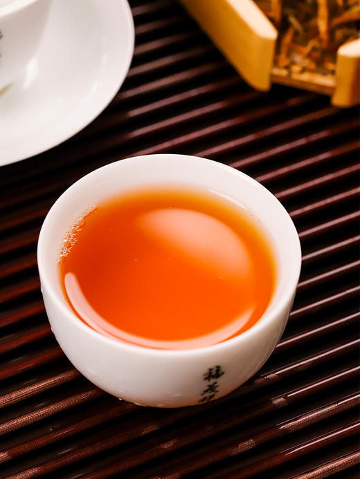 自然蜜糖香【滇红金针】！云南红茶中的极品！100g/罐 商品图7
