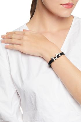 SUMMER & SAGE 异形星星缀饰真皮手圈 6271