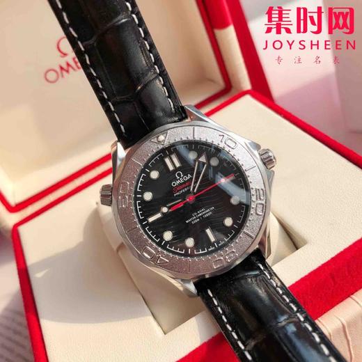 亲民版 经典欧米茄OMEGA海马300米系列 特别版 潜水机械男士腕表
机芯：搭载进口原装西铁城 商品图3