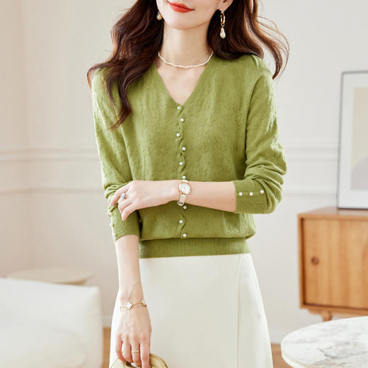 CC-16-2325早秋v领长袖t恤女装秋季2023新款短款打底衫春秋薄款内搭针织上衣 商品图6