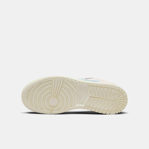 Air Jordan 1 Low SE (GS) 大童运动童鞋 DZ5356 商品图1
