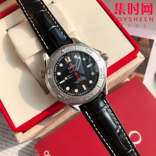 亲民版 经典欧米茄OMEGA海马300米系列 特别版 潜水机械男士腕表
机芯：搭载进口原装西铁城 商品图0