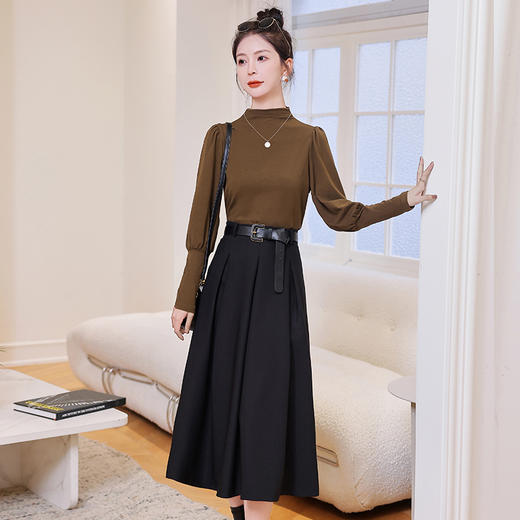 修身显瘦，时尚套装秋季气质女人味两件套HR-WJ3013 商品图3