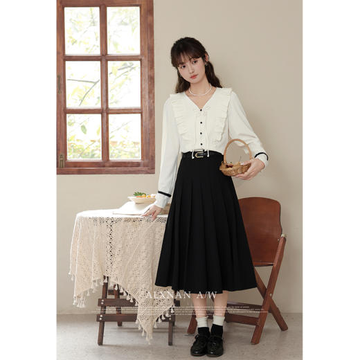 鹿向南《松烟入墨》新中式衬衫女2023新款复古长袖荷叶边上衣女 商品图2