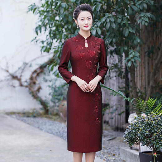MLY复古风婚礼宴会旗袍喜婆婆中长过膝裙 商品图0