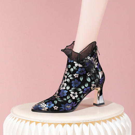 蕾丝边尖头时尚短靴，显瘦后拉链高跟短靴YSML-A803-389 商品图3