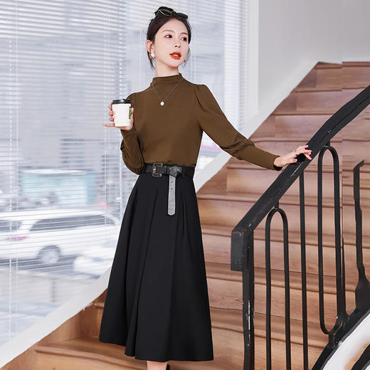 修身显瘦，时尚套装秋季气质女人味两件套HR-WJ3013 商品图6