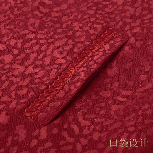 天福-梅花纹枣红-女现代装 商品图5