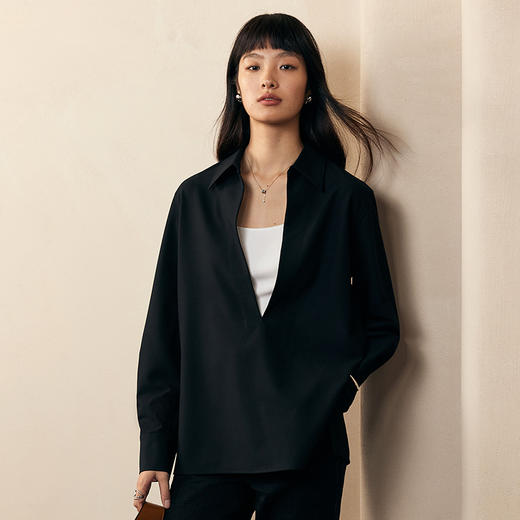 【叠穿神器】IN AND ON柔滑抗皱面料深V廓形衬衫女53509 商品图2