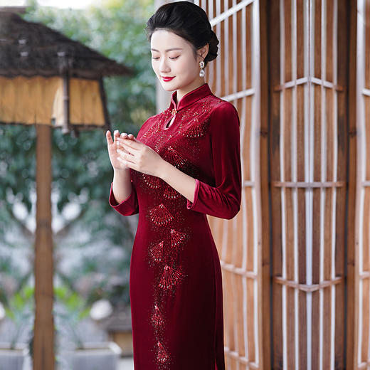 MLY韩国金丝绒天鹅绒连衣裙丈母娘敬酒服春秋七分袖 商品图2
