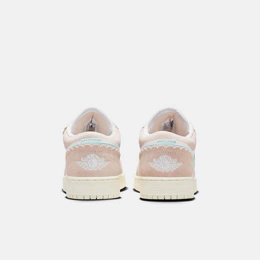 Air Jordan 1 Low SE (GS) 大童运动童鞋 DZ5356 商品图5