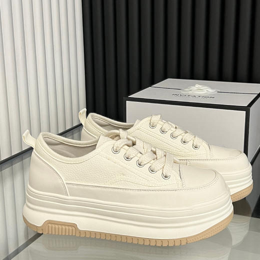 【百图lulu好物】【厚底小白鞋】牛皮鞋面  发泡底 轻便 小白鞋 商品图0