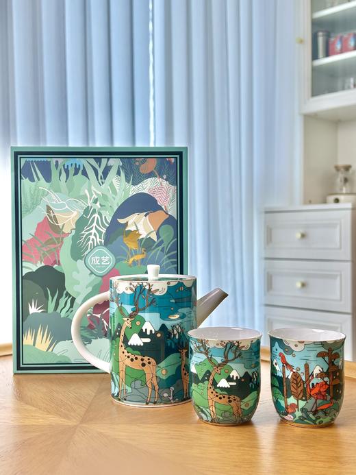 【成艺直身茶壶套装】高定工艺茶壶➕茶杯一整套！1300°C凝烧高岭土，瓷质温润有光泽 立体釉上烤花，图案栩栩如生，清晰可触 壶嘴短直，出水顺滑畅快不易漏 壶把握感舒适，多处描金细节低调奢华四种款式可选 商品图12